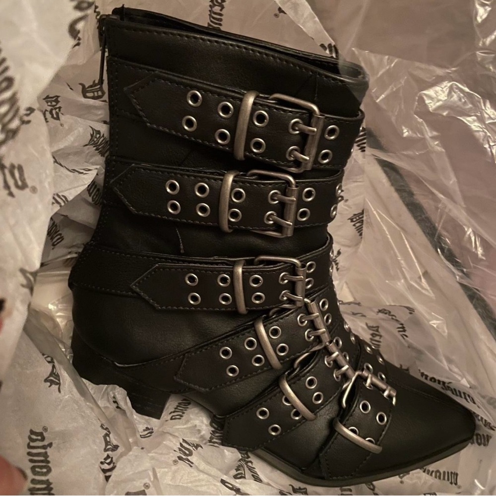 Demonia Warlock-70 Boots New Unworn in Original Box - Picture 2 of 6